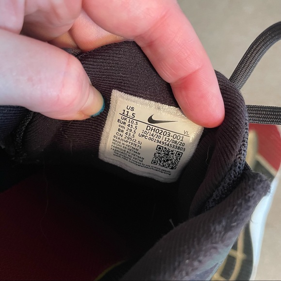 Nike Men's Black Speckled Quest 3 Running Shoe DH0203-001 Sneakers Size 11.5 EUC - Picture 10 of 11